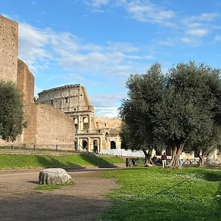 Interno 4 In - Aventino E Circo Massimo * Róma